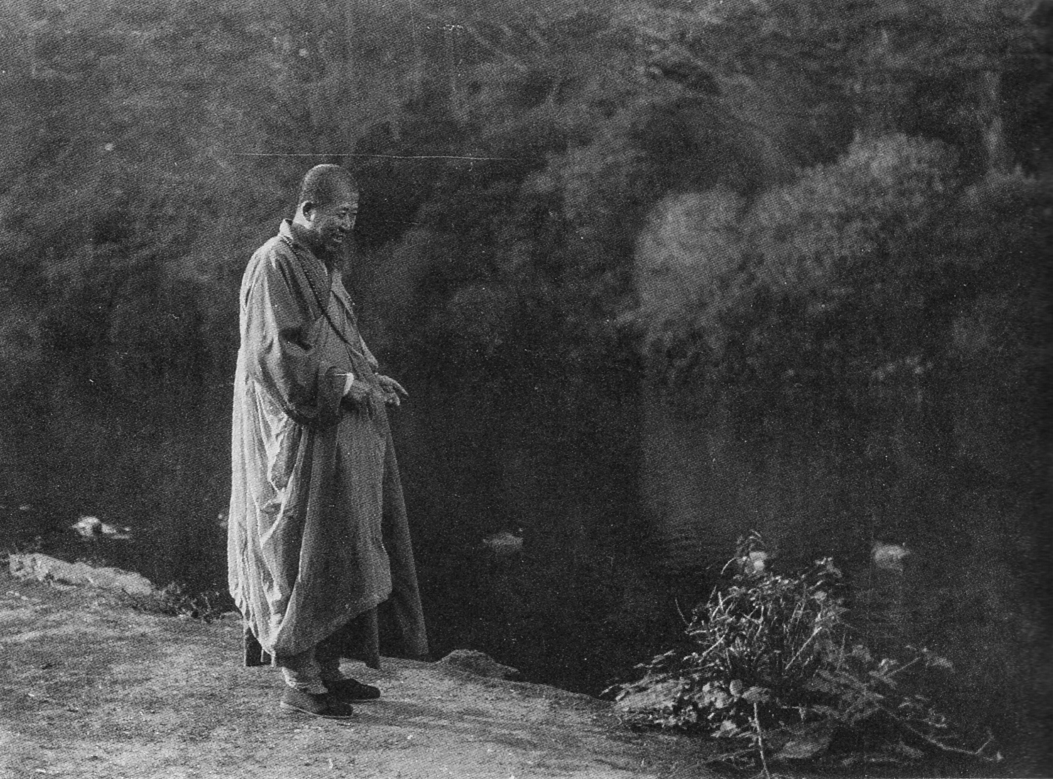 ŤƦѩM|lM2 - Ĥۤ YEIn Memory of the Venerable Master Hsuan Huan - Transformation of a Bodhisattva,
