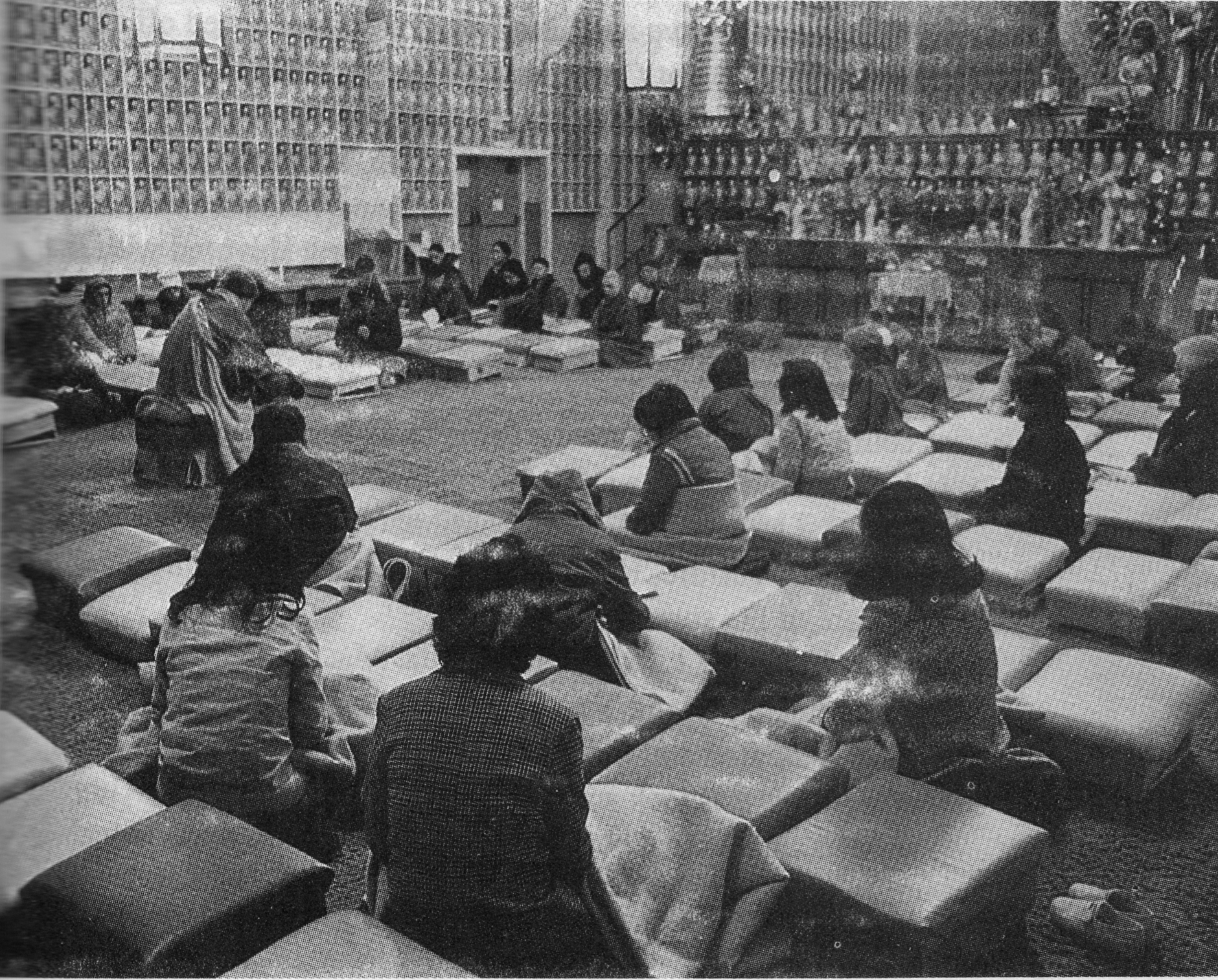 �ŤƦѩM�|�l������M��2 - ���Ĥۤ� �Y�����EIn Memory of the Venerable Master Hsuan Huan - Transformation of a Bodhisattva,