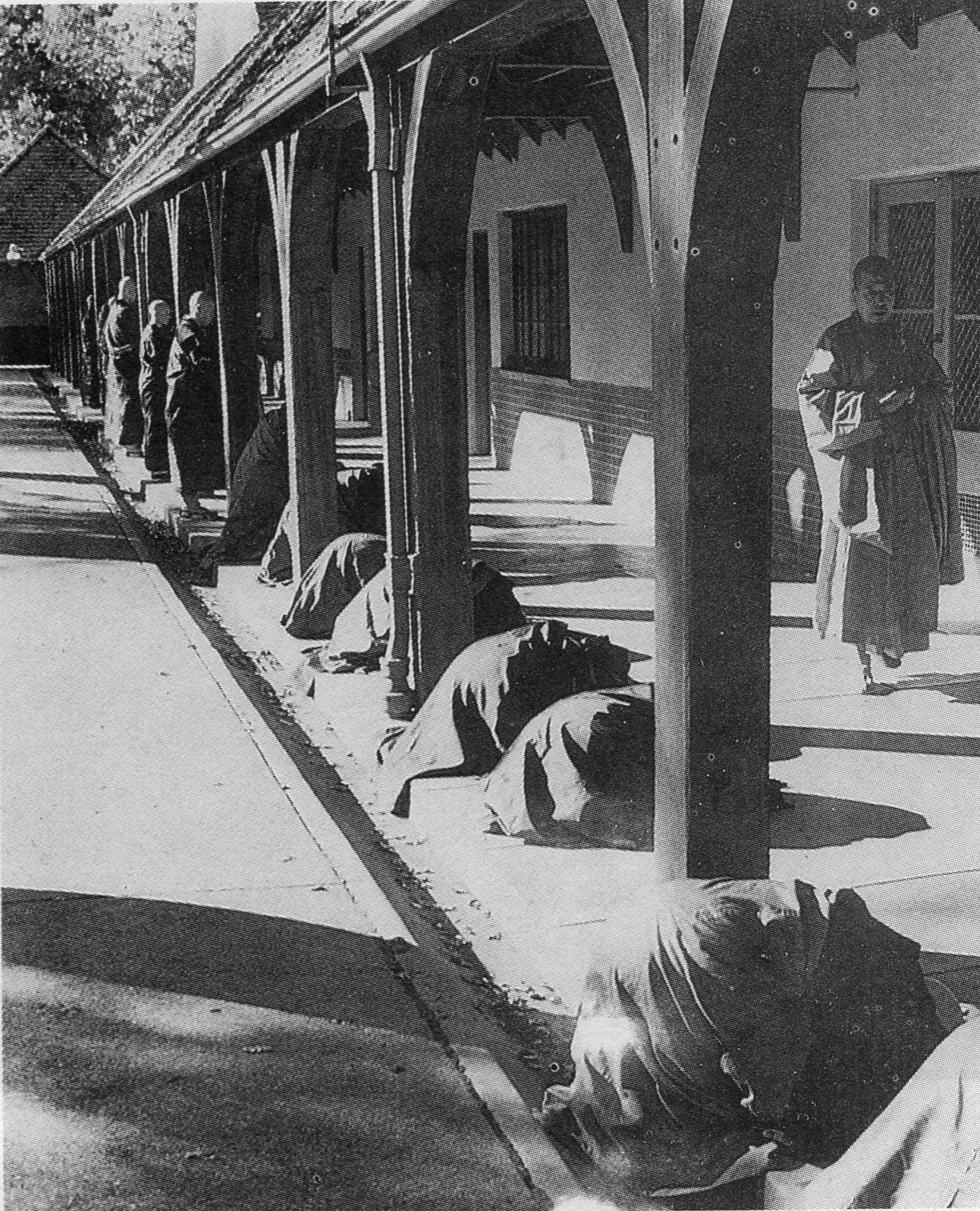 �ŤƦѩM�|�l������M��2 - ���Ĥۤ� �Y�����EIn Memory of the Venerable Master Hsuan Huan - Transformation of a Bodhisattva,